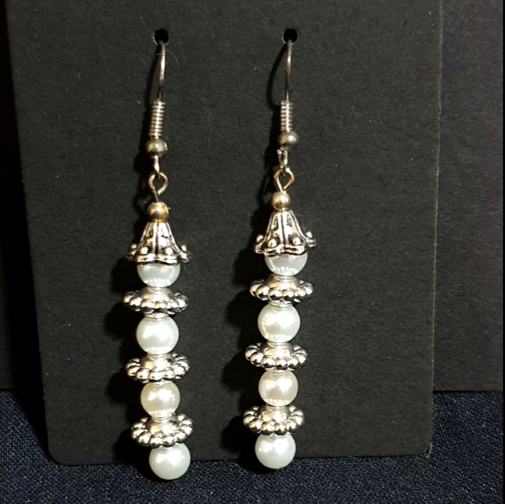 Handmade silver pearl earrings